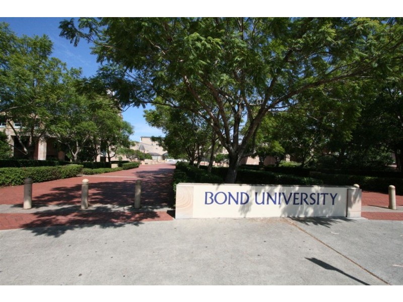 3/1 University Dr, Robina QLD 4226