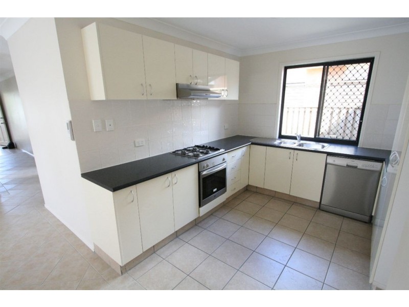 28b Scots Pl, Robina QLD 4226