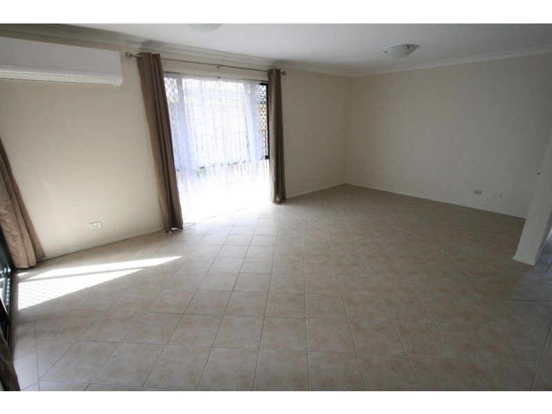 28b Scots Pl, Robina QLD 4226