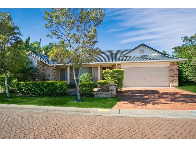 1 Parkmore Cl, Robina QLD 4226