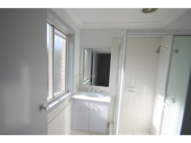 12/8 St Ives Dr, Robina QLD 4226