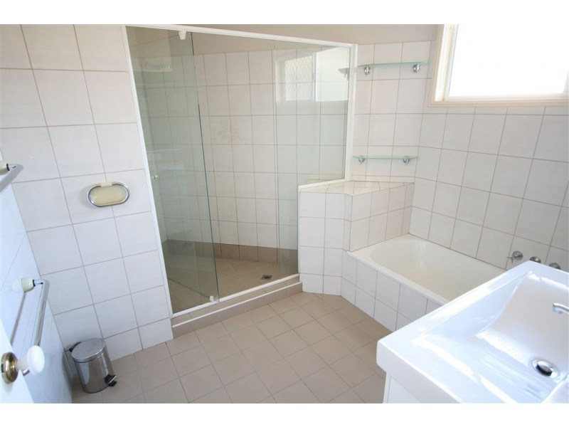 112 Glen Eagles Drive, Robina QLD 4226