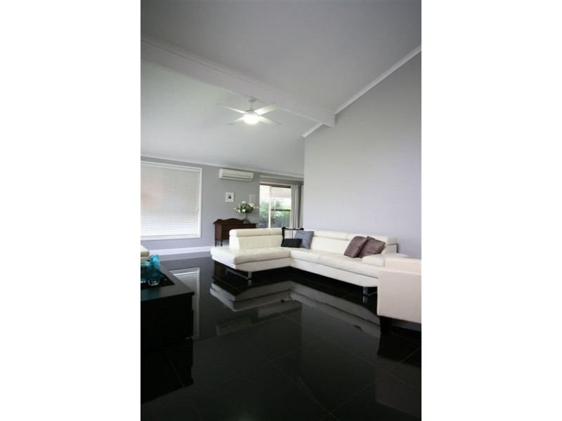 16 Broadview Place, Robina QLD 4226