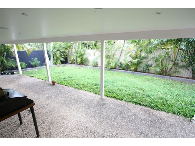 16 Broadview Place, Robina QLD 4226