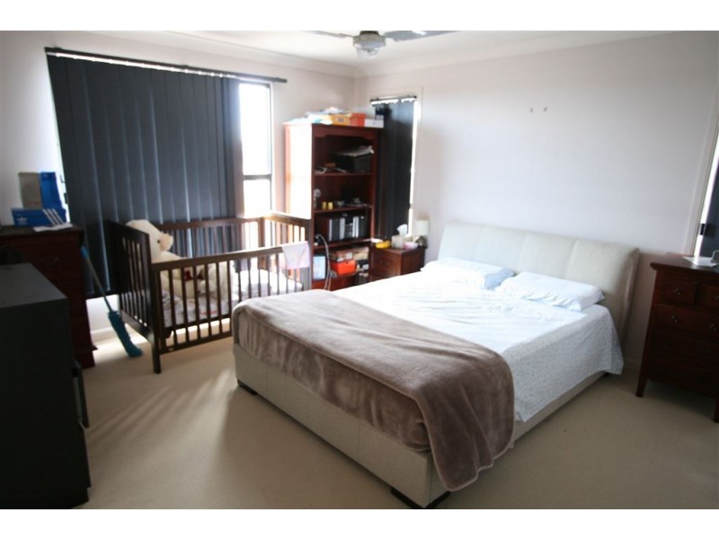 1/9 Mapleton Cct, Varsity Lakes QLD 4227