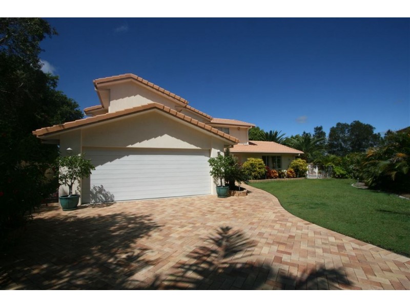 18 Blakehurst PL, Robina QLD 4226