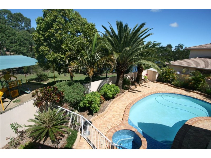 18 Blakehurst PL, Robina QLD 4226