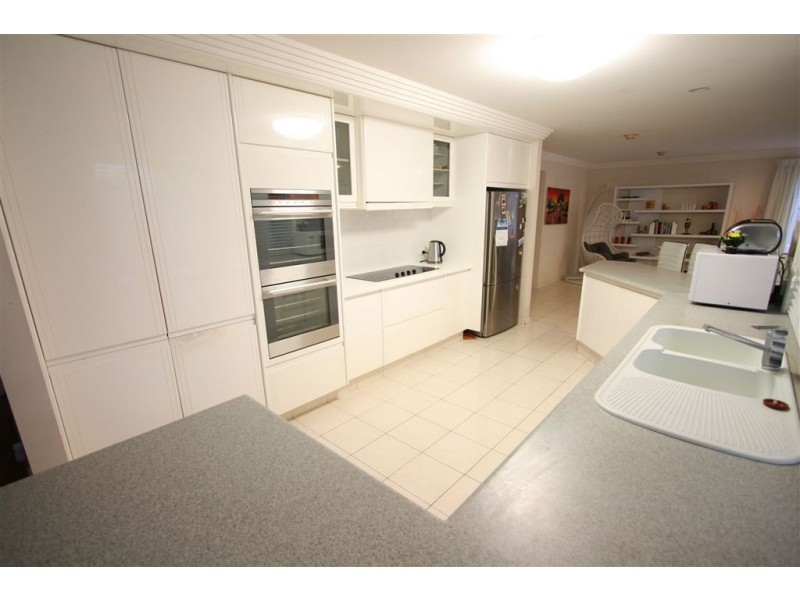 18 Blakehurst PL, Robina QLD 4226