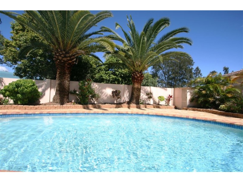 18 Blakehurst PL, Robina QLD 4226