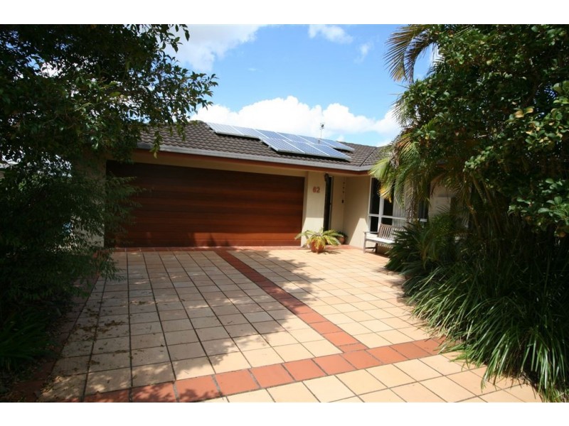 62 Roundelay Dr, Varsity Lakes QLD 4227