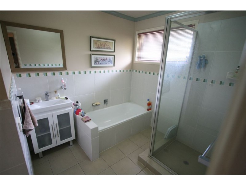 62 Roundelay Dr, Varsity Lakes QLD 4227