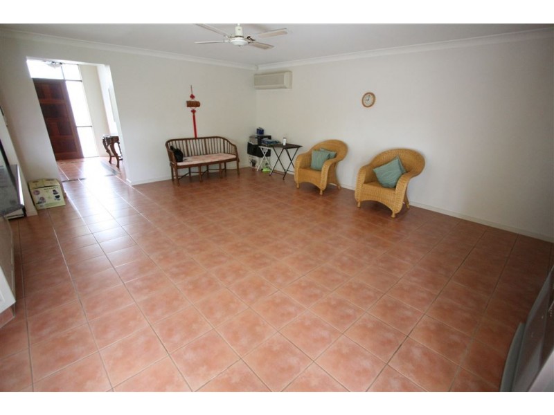 68 Olympus Dr, Robina QLD 4226