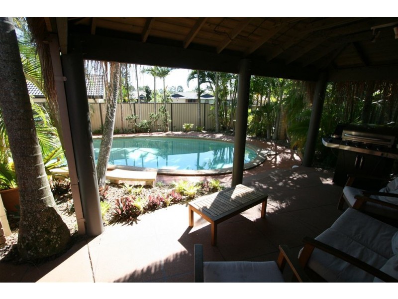 3 Kensington St, Robina QLD 4226