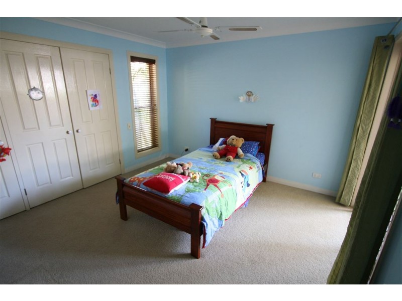 3 Kensington St, Robina QLD 4226