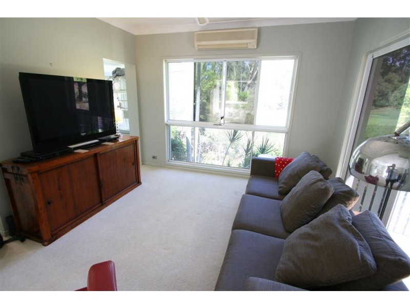127 Glen Eagles Drive, Robina QLD 4226