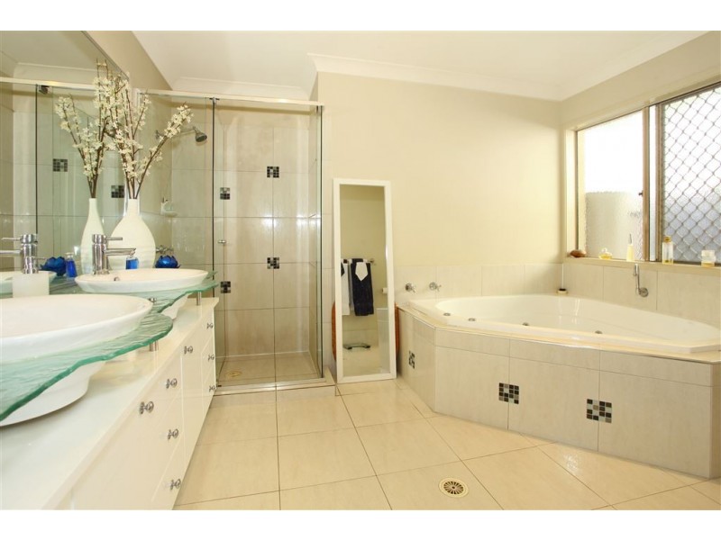 19 Healy Ct, Mudgeeraba QLD 4213