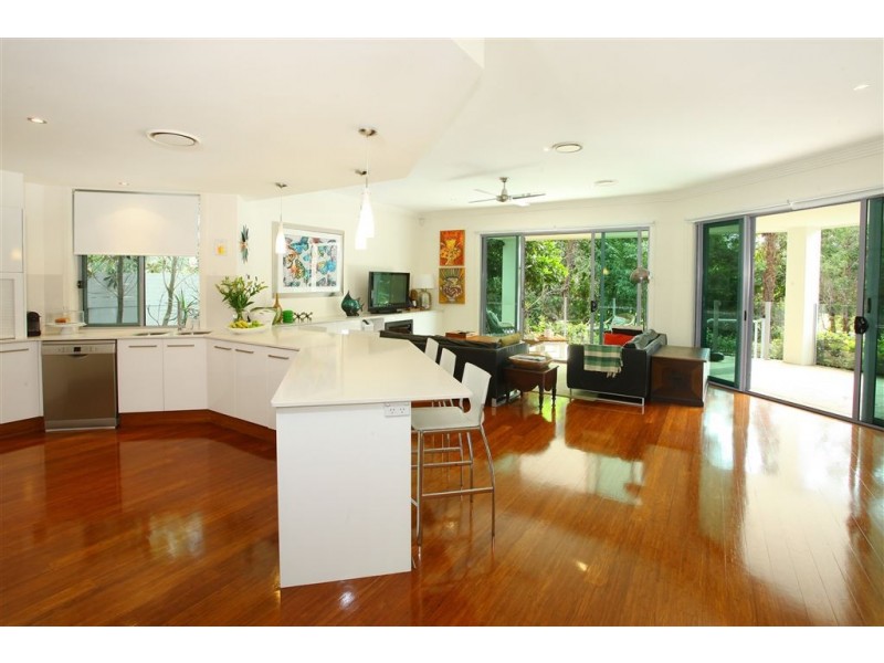 13 Auriga Crt, Robina QLD 4226