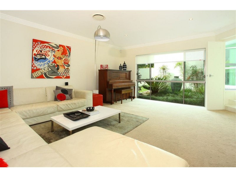 13 Auriga Crt, Robina QLD 4226