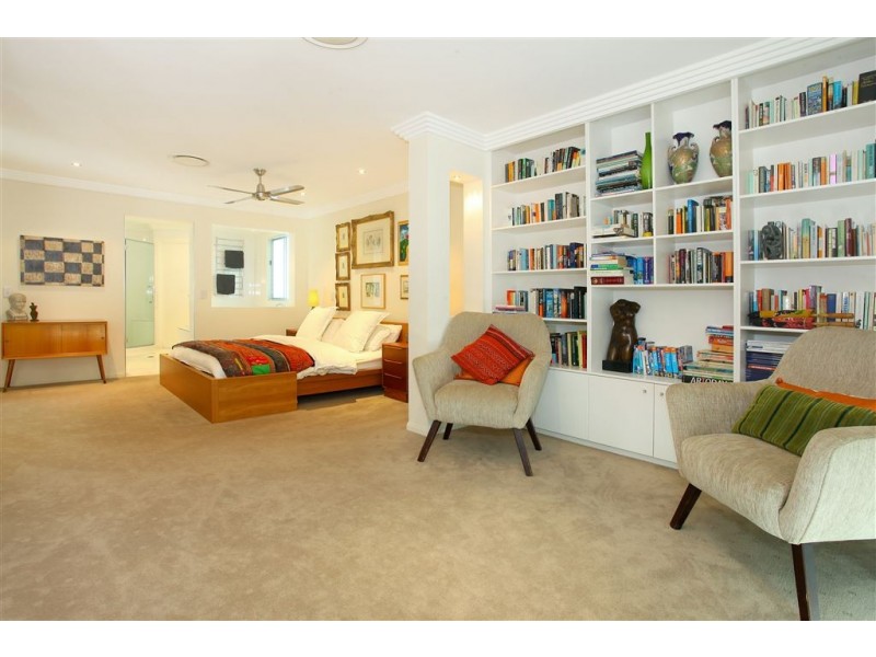 13 Auriga Crt, Robina QLD 4226