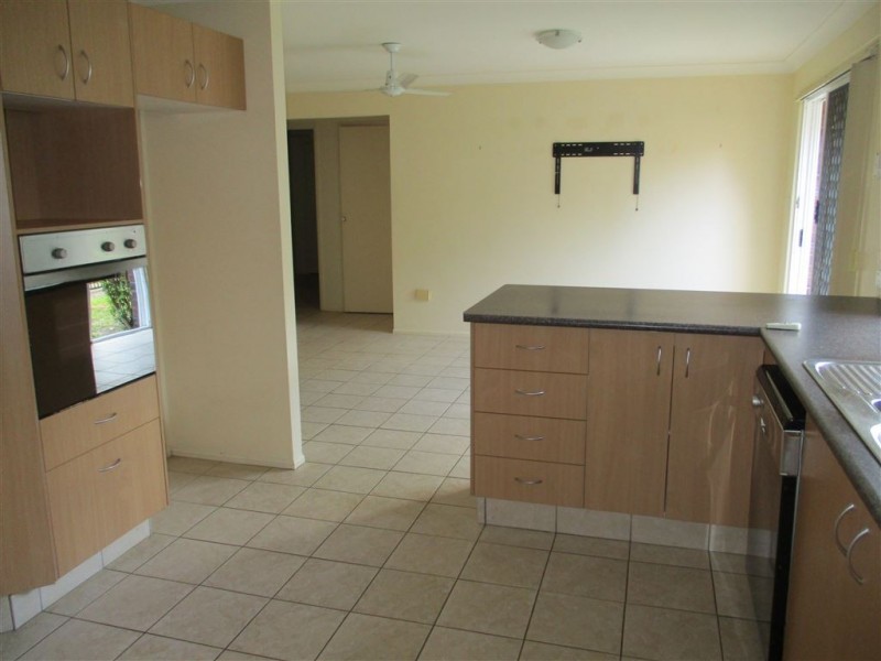 13 Heidelberg, Robina QLD 4226