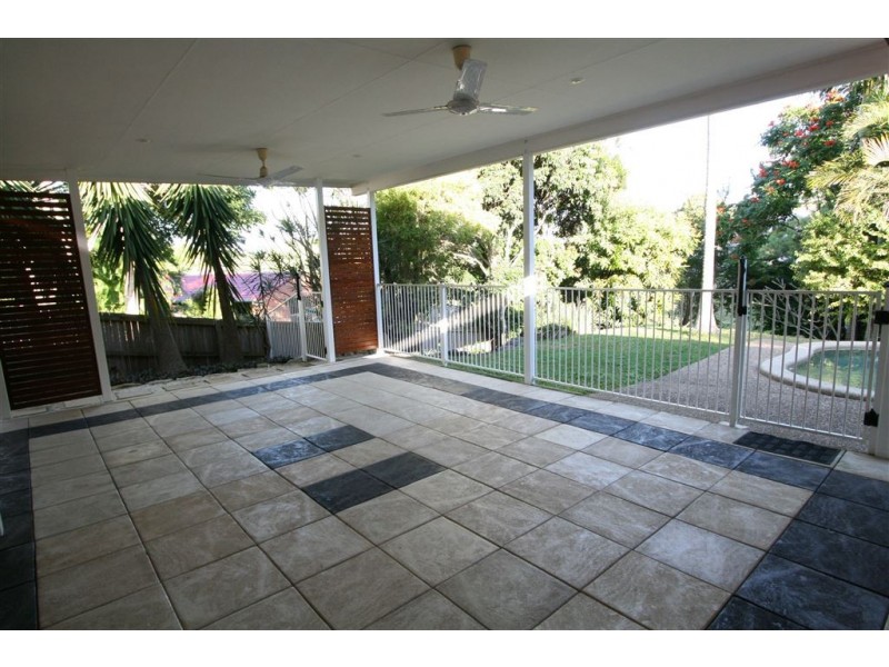 6 Cambridge Ct, Carrara QLD 4211