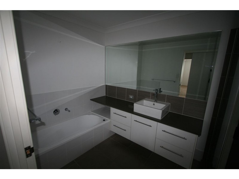 12/76 Bayswater Av, Varsity Lakes QLD 4227