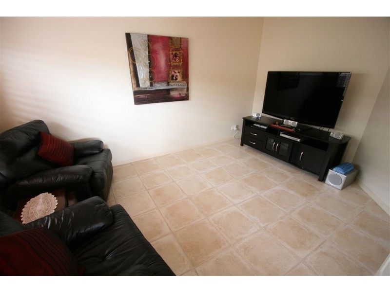 15 Andorra Pl, Varsity Lakes QLD 4227