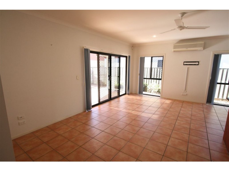 7 Carina Peak Drive, Varsity Lakes QLD 4227