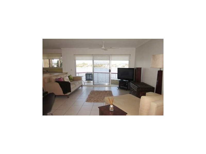 12/29 Duet Dr, Mermaid Waters QLD 4218