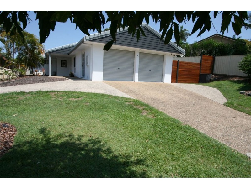 5 Carnoustie Ct, Robina QLD 4226