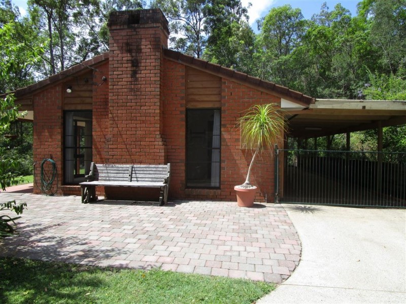 100 Bonogin Road, Bonogin QLD 4213