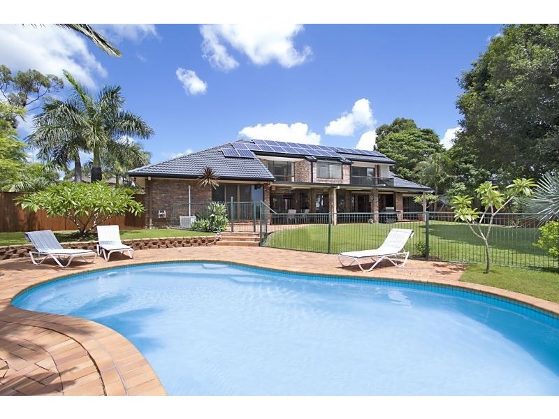 4 Anglesea Court, Robina QLD 4226