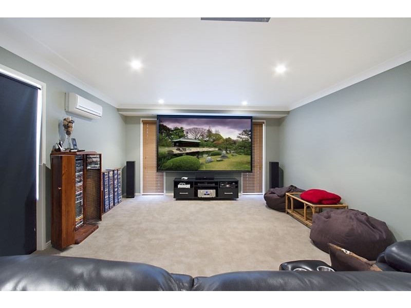 4 Anglesea Court, Robina QLD 4226