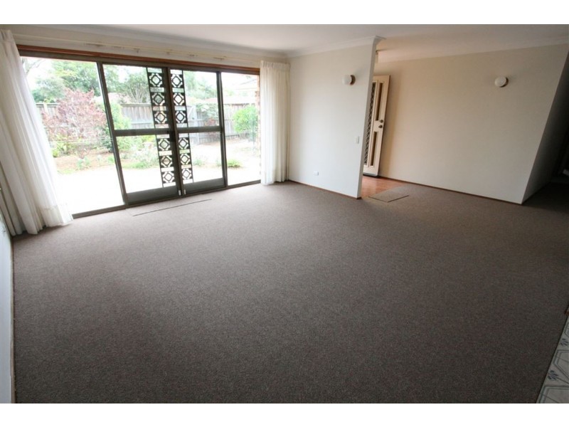 9 Pipit Parade, Burleigh Waters QLD 4220