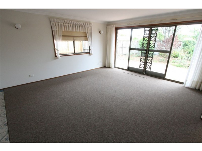 9 Pipit Parade, Burleigh Waters QLD 4220