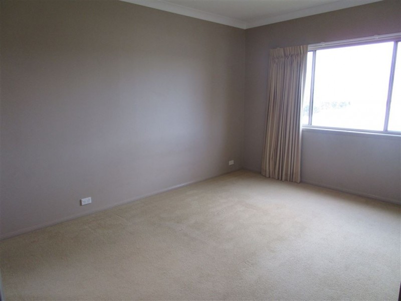 1/33 Bayswater Ave, Varsity Lakes QLD 4227