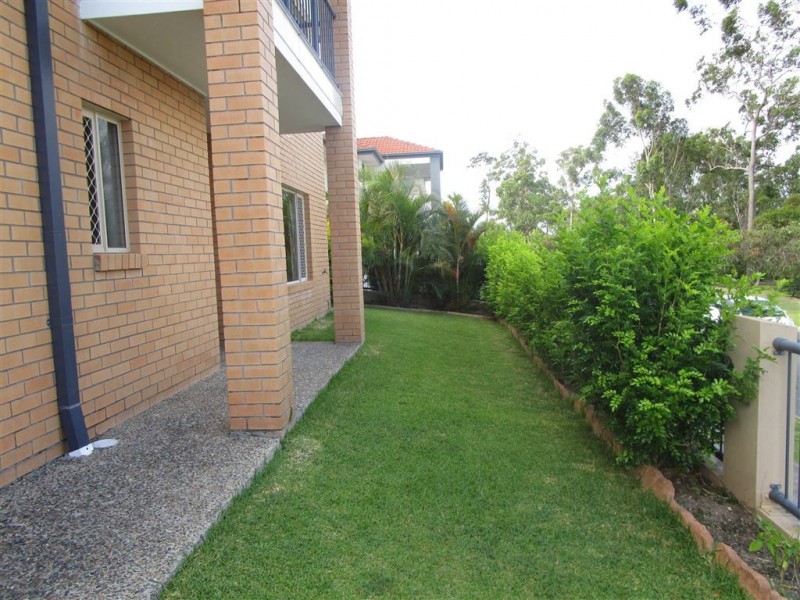 1/33 Bayswater Ave, Varsity Lakes QLD 4227