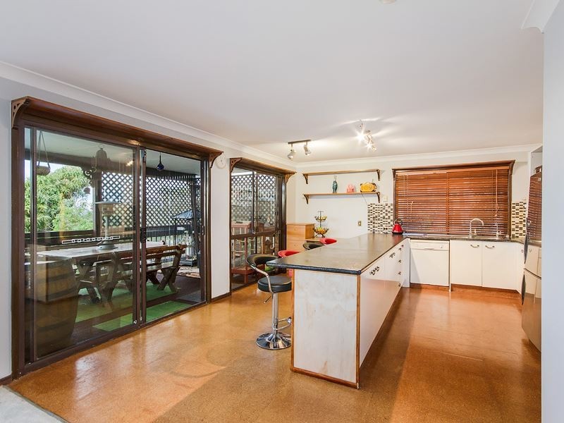 74 Highfield Drive, Merrimac QLD 4226
