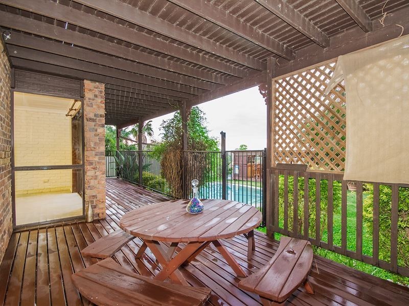 74 Highfield Drive, Merrimac QLD 4226
