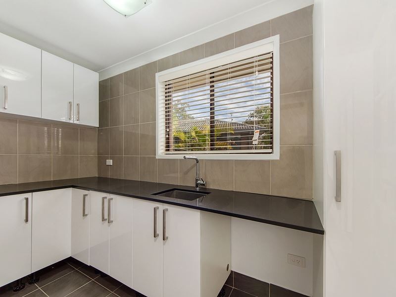 8 Lexington Drive, Worongary QLD 4213