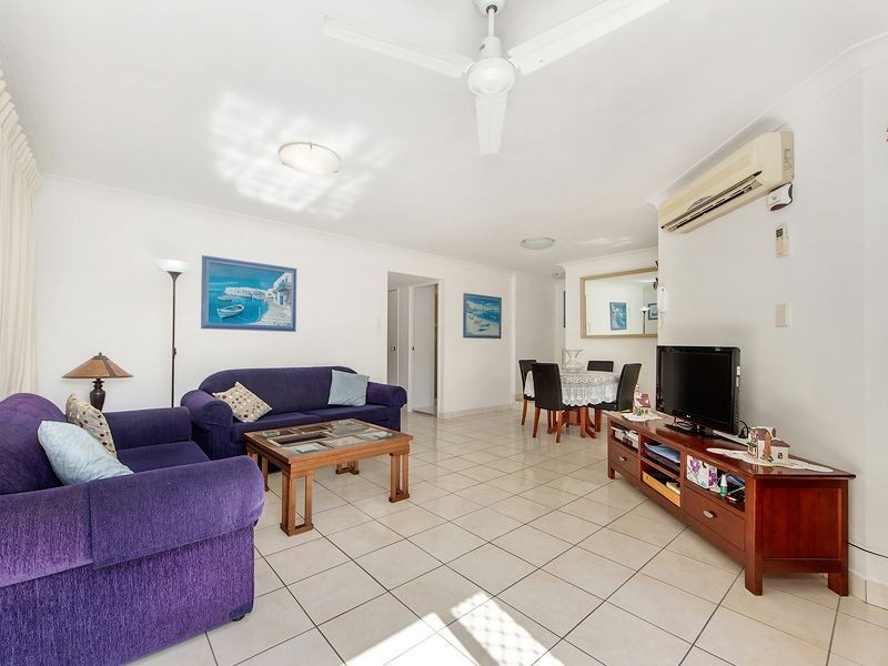 11/24 Jubilee Avenue, Broadbeach QLD 4218