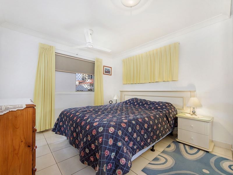 11/24 Jubilee Avenue, Broadbeach QLD 4218