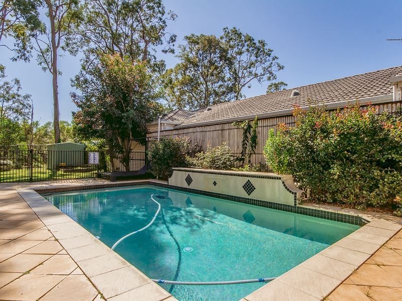 1 Straite Drive, Robina QLD 4226