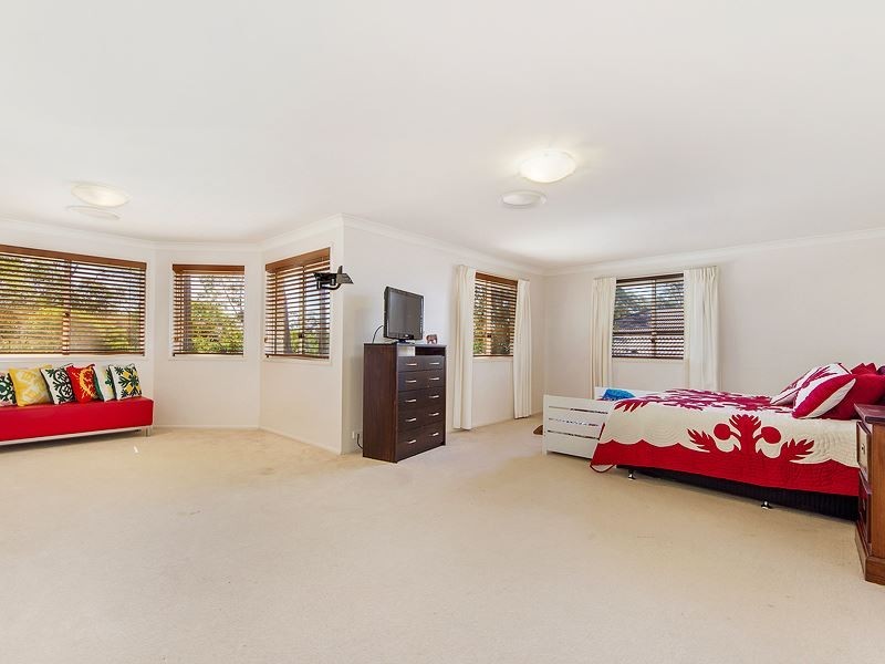 1 Straite Drive, Robina QLD 4226