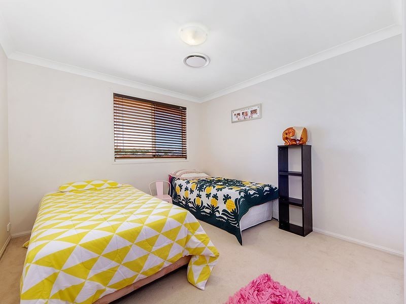 1 Straite Drive, Robina QLD 4226