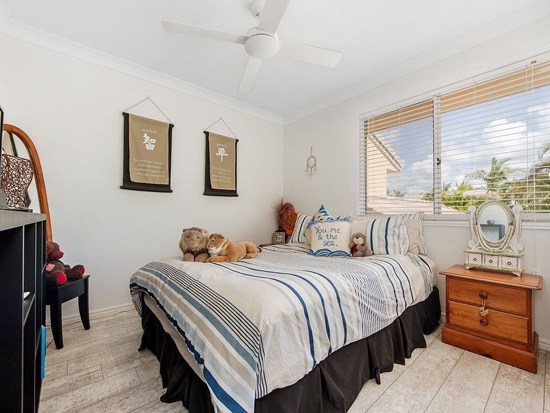 118/215 Cottesloe Drive, Mermaid Waters QLD 4218