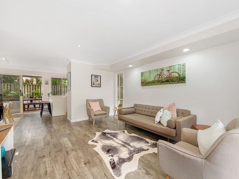 9/1 Warbler Parade, Varsity Lakes QLD 4227