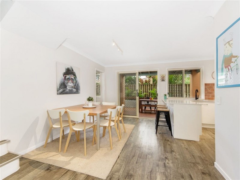 9/1 Warbler Parade, Varsity Lakes QLD 4227