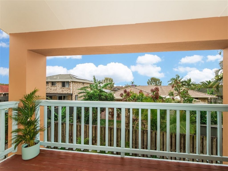 9/1 Warbler Parade, Varsity Lakes QLD 4227