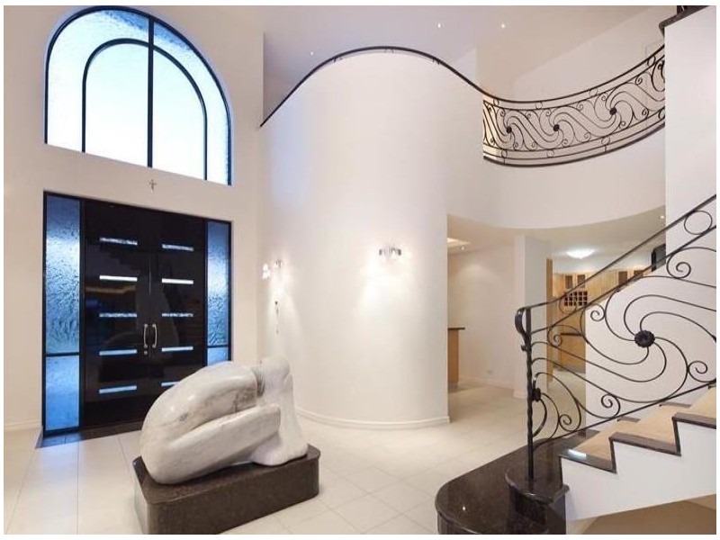 6 Ben Lexcen Place, Robina QLD 4226